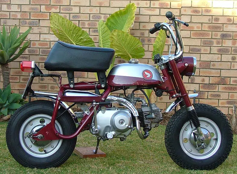 Red Honda Z50AK1