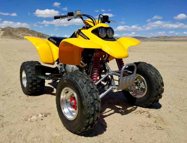 Yellow 2004 Honda 400EX Sportrax ATV